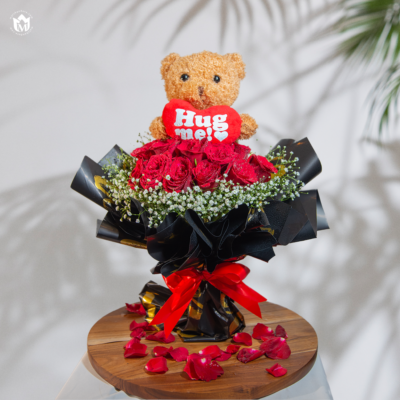 Beary Romantic: Classic Red Rose Bouquet & Plushie