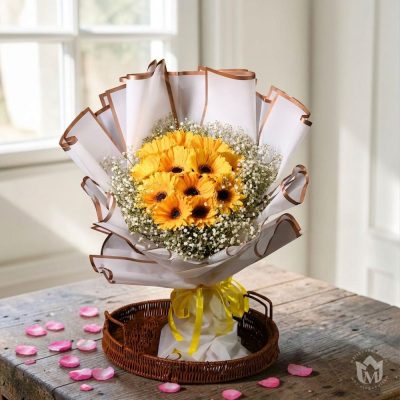 Golden Radiance Floral Elegance